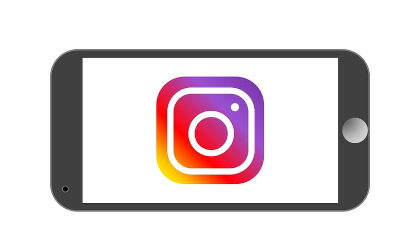 Az Instagram lesz az új Skype, jön bele a videós telefonálás