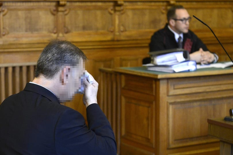 Börtönt kértek Hiszékeny Dezsőre