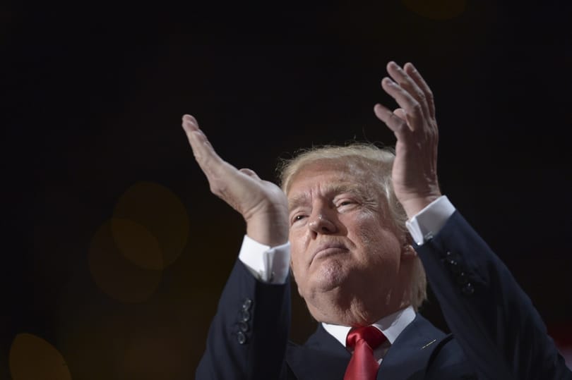 Mit árul el Donald Trump aláírása?