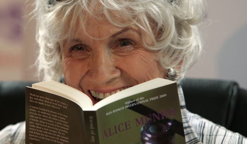 A kanadai Alice Munróé az irodalmi Nobel-díj