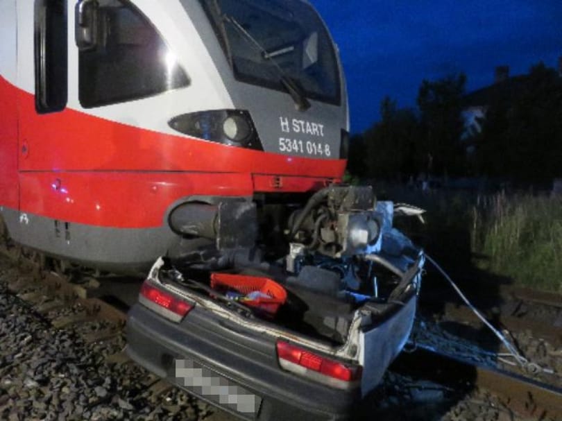 Sokkoló felvételeket tett közzé a rendőrség a keddi vonatbalesetről