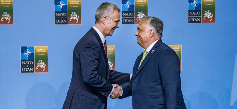 Jens Stoltenberg NATO-főtitkár: Beszéltem Orbánnal, Svédország hamarosan NATO-tag lesz