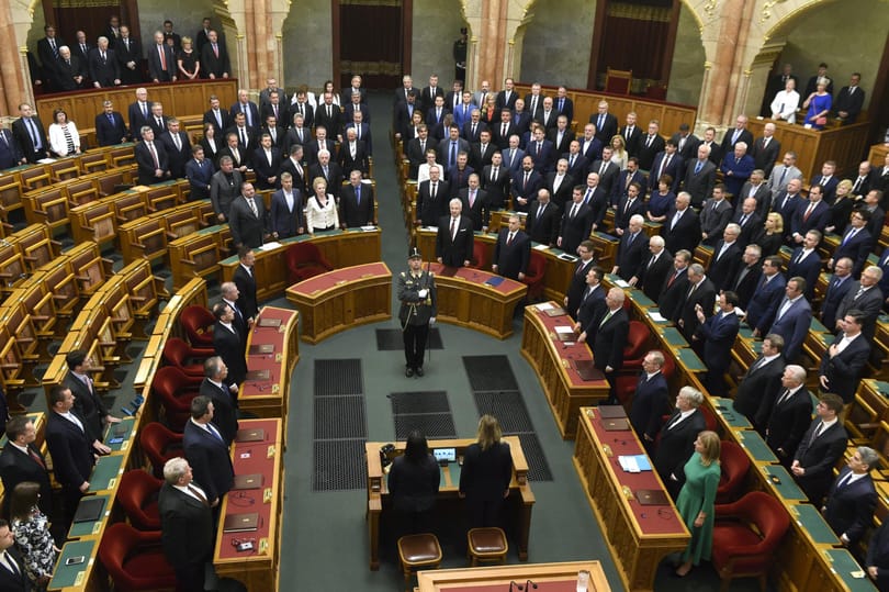 Tordai megkérdezte, miért időszerű a nyitás, mire megkapta, hogy az orosz vakcina ellen kampányolt