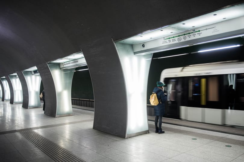„Beugrós” vezetőkkel oldhatják meg az éjszakai metróhosszabbítást