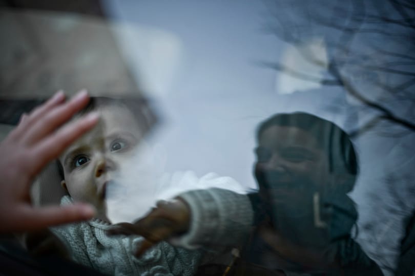 Felfüggesztették az állami örökbefogadó tanfolyamokat a beszerzési stop miatt