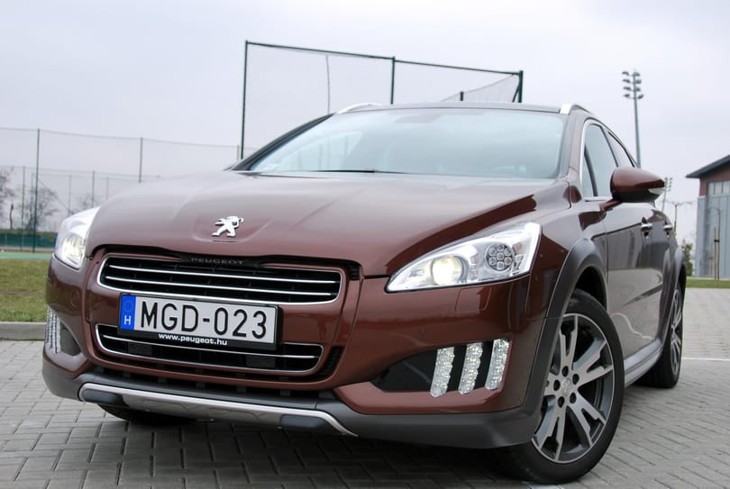 Peugeot 508 RXH-teszt: presztizshibrid francia módra