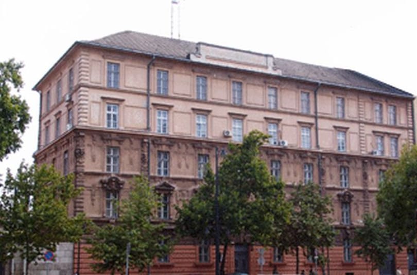 Tényleg eladják a budapesti kémközpontot?