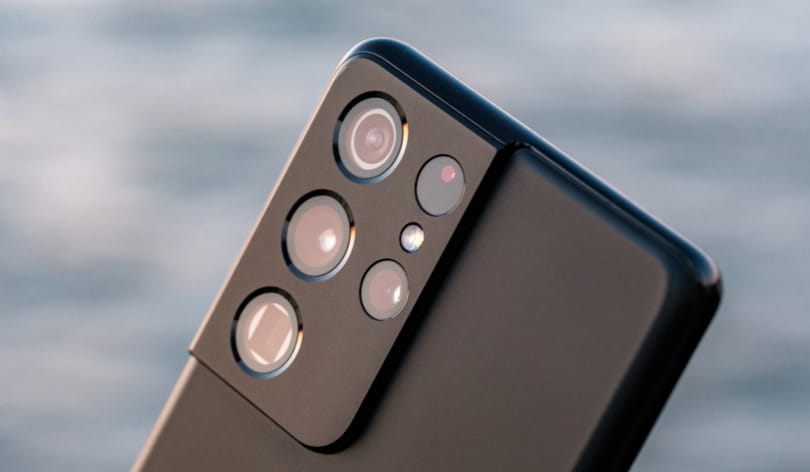 Célpontban a kamera: újabb hirdetésekben ekézi a Samsung az Apple-t