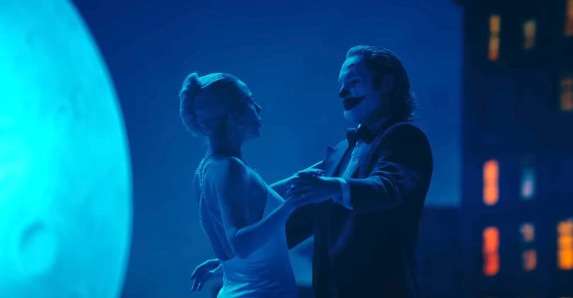 Pusztítás, bohóckultusz és tétova ének – itt a Joker folytatásának új trailere