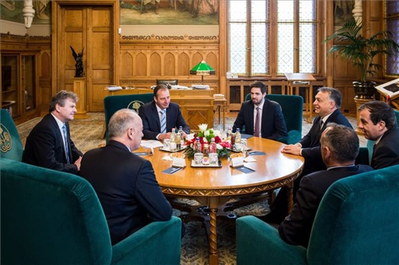 Orbán az Audi vezetőivel tárgyalt