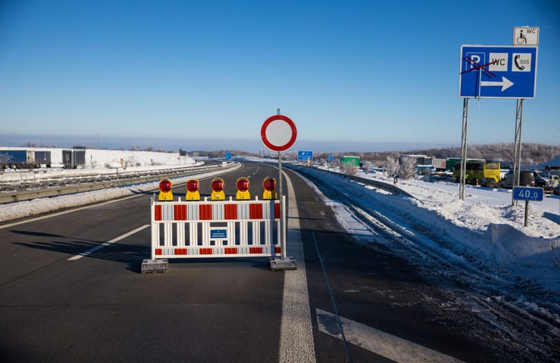 Nem zárják le a határt a járvány miatt Csehország és Ausztria között