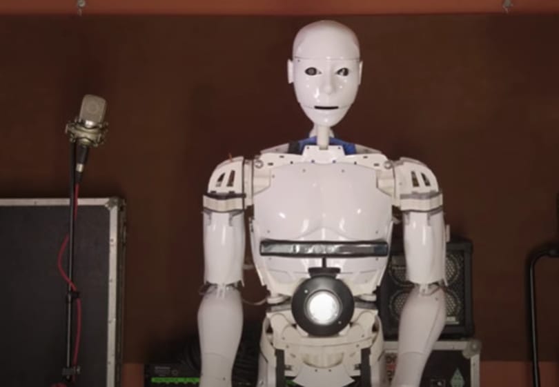 Robot tagja is van Bosznia-Hercegovina legnépszerűbb rockegyüttesének
