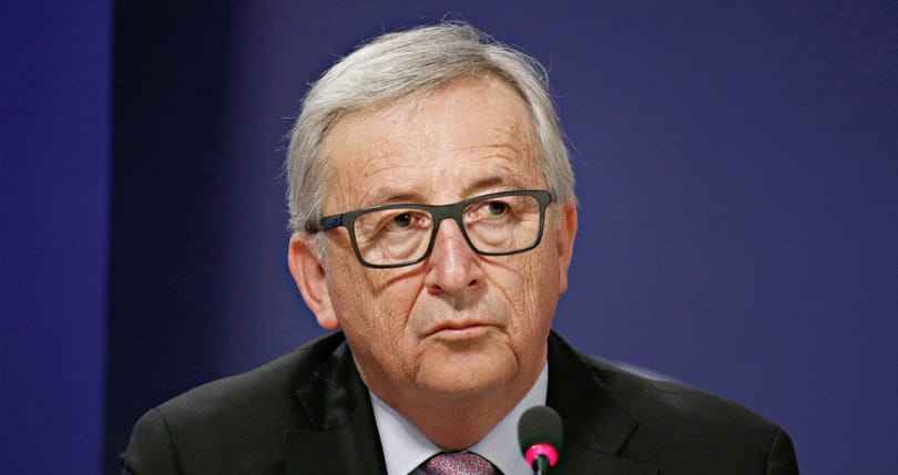 Elment Juncker a görög díszdoktori címéért, dühös tüntetők várták - fotók