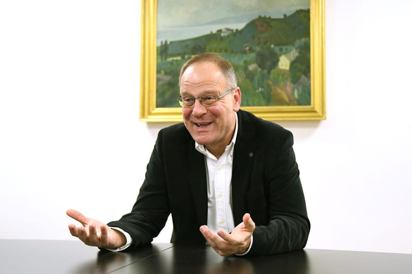 Navracsiccsal álltak ki Ajkán a kórházi vezetők, hogy megmagyarázzák az ellátások felfüggesztését