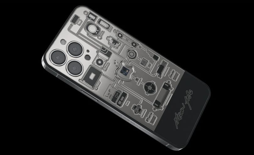 2,2 millió forintba kerül egy olyan iPhone 13 Pro, amelyben az első iPhone-ból is vannak darabok