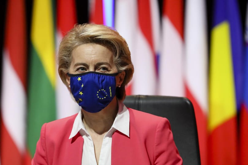 Az EU felnőtt lakosságának 70 százalékát már beoltották