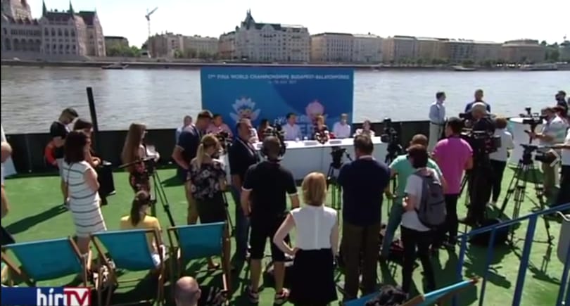 Bakiparádéba torkollott a vizes vb mai sajtótájékoztatója – videó
