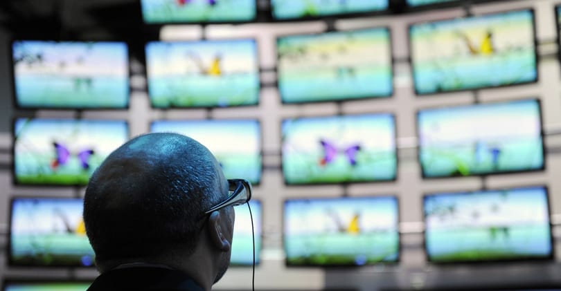 “Véletlenül” elgépelik a tévéműsorok nevét, így verik át a nézettségmérést a tévécsatornák az USA-ban
