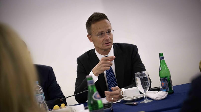 Szijjártó szerint Magyarország és El Salvador együtt vívja a józan ész forradalmát