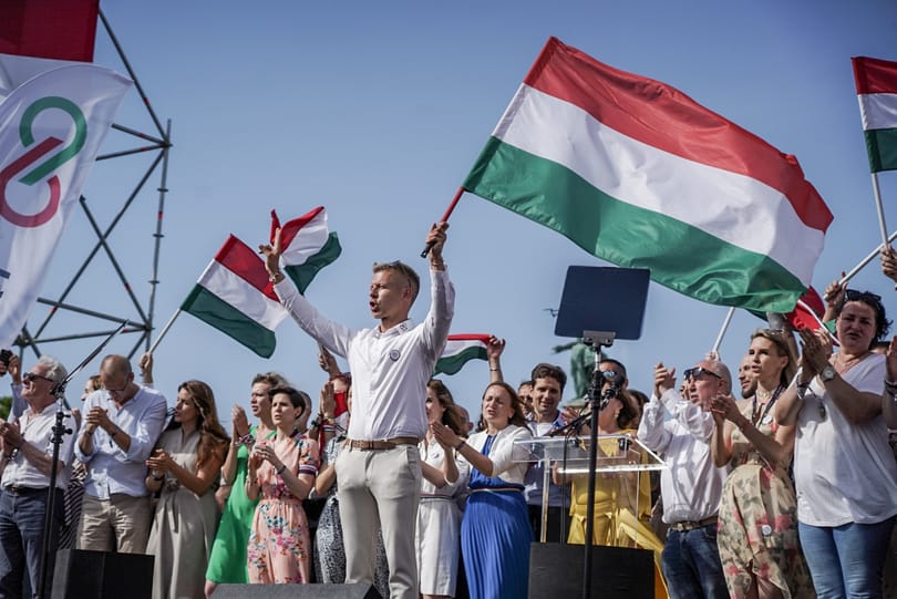 Fotógaléria: Ilyen volt Magyar Péter utolsó tüntetése a választás előtt