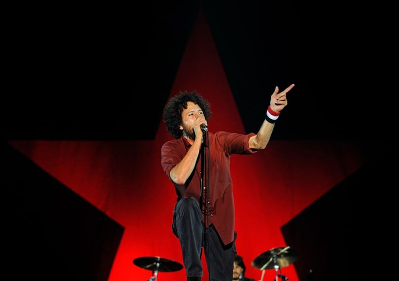 A Legfelsőbb Bíróság ellen tüntetett a koncertjén a Rage Against the Machine