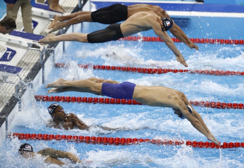 Kizártak két magyar úszóváltót az olimpiáról