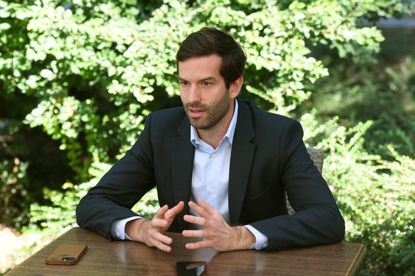 Fekete-Győr András: Fifty-fifty, hogy megyek vagy maradok