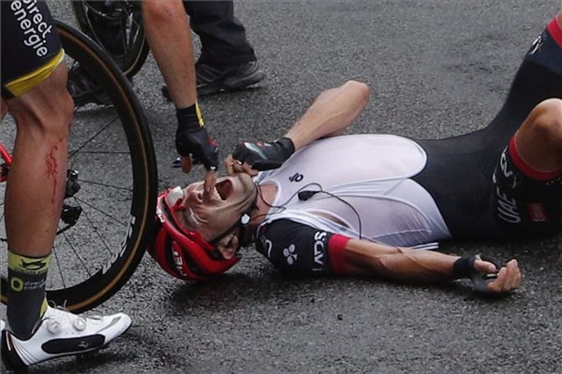 Súlyos bukások a Tour de France-on