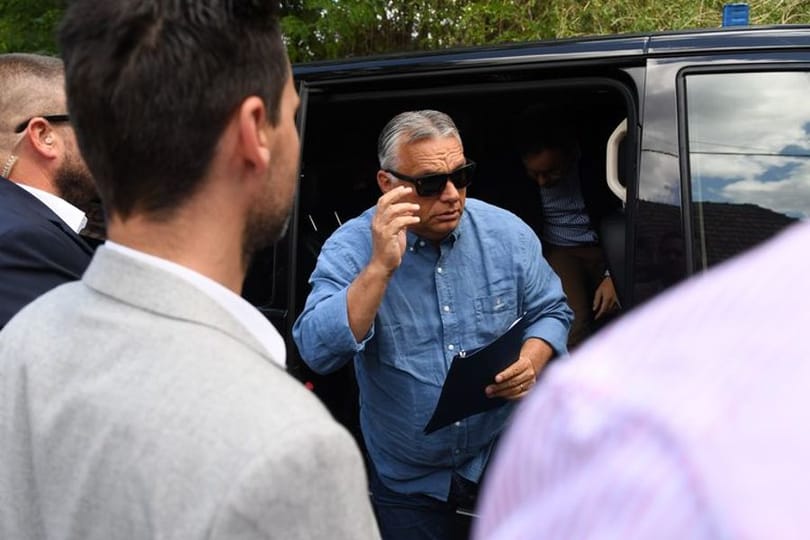 Nem az EU utolsó gerendáját tartja Orbán, hanem inkább csak a markát