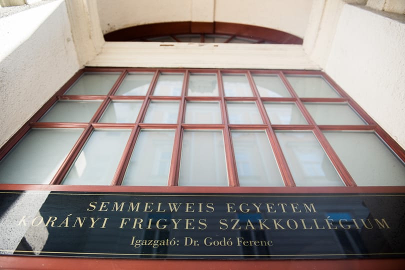 Még saját pályájukon is csúnyán visszaestek a magyar egyetemek