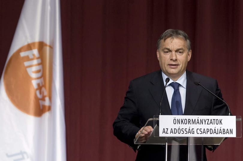 Ha keménykedik Orbán, pár tízmilliárd is okozhat államcsődöt