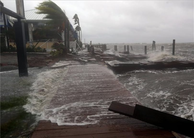 Megérkezett Floridába a Matthew hurrikán
