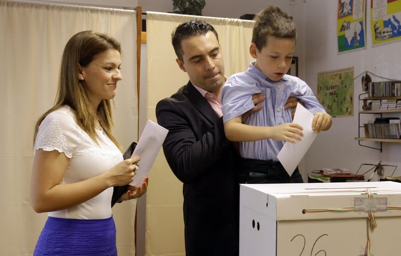 Vona: Kitartunk Kovács Béla mellett