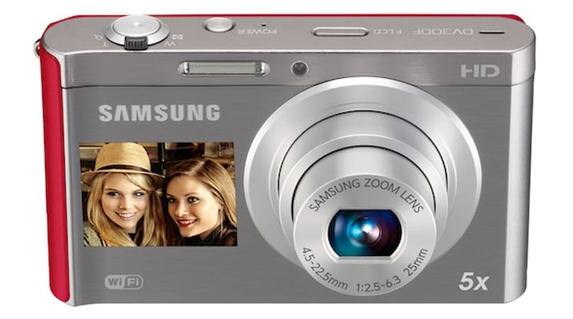 Beépített wifi a Samsung új, dupla LCD-s fényképezőgépében!