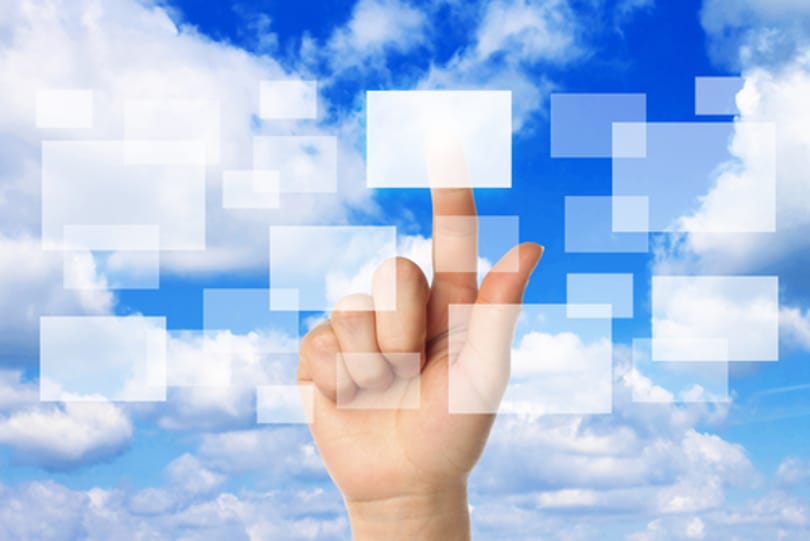 Meghal a fax és a PC? A LinkedIn szerint igen