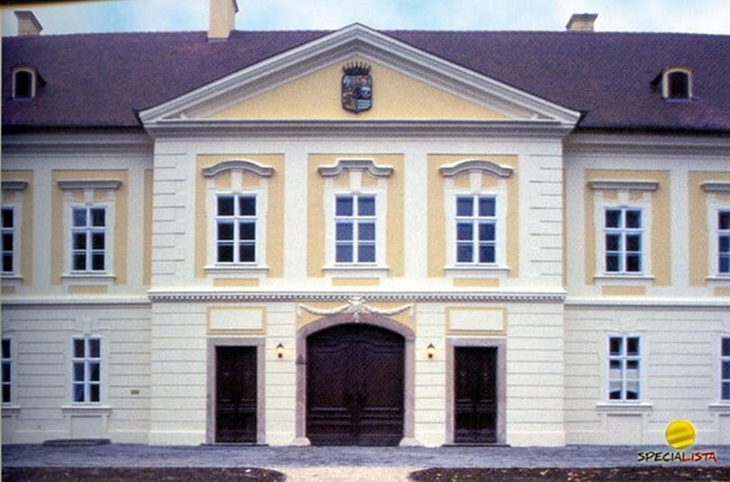 Féláron kelt el a magyar kastélyszálló
