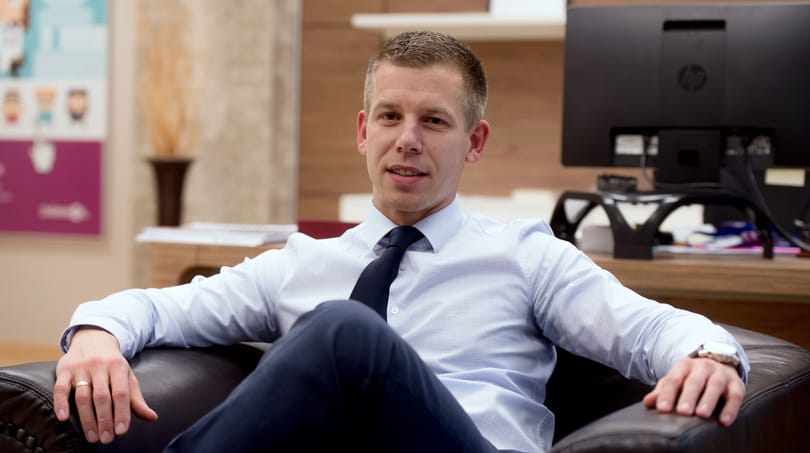 Magyar Péter a Partizánban elárulta: az édesanyja, az öccse és a barátnője segítette a legtöbbet a március 15-i rendezvény megszervezésében