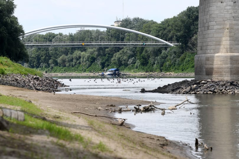 Fotókon mutatjuk, mennyire alacsony a Tisza vízállása