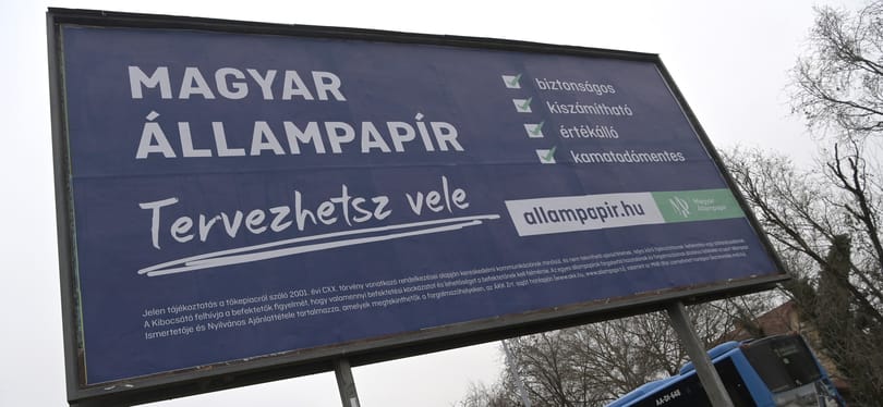 Fejenként majdnem 10 milliárddal hitelezik az államot: a szerencsés 13-akra most aztán tényleg hullik a pénzeső