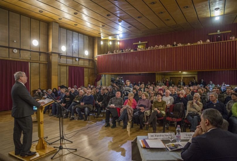 Lázárnak és Fazekasnak az arcára fagyott a mosoly