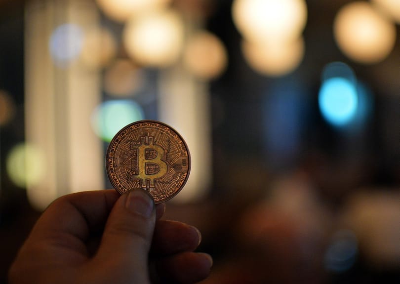 A Bitcoin átmegy végre a falon?