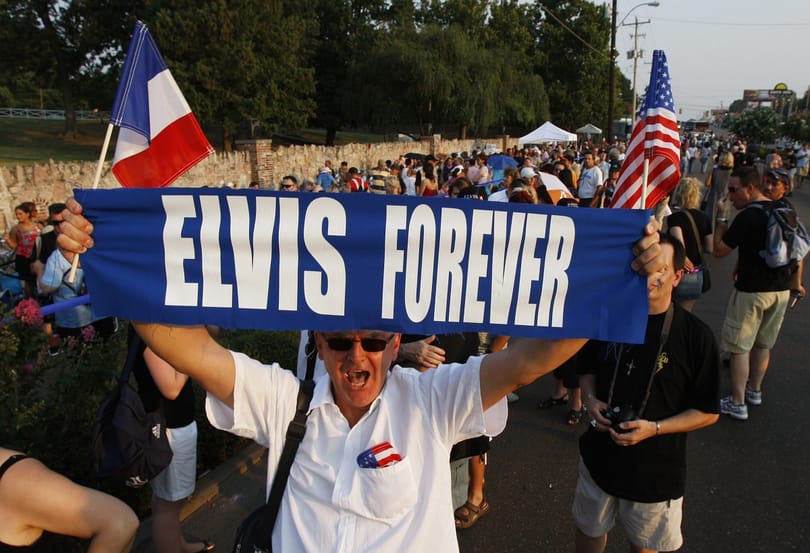 Fizetős lett a kegyhely, háborognak az Elvis-rajongók