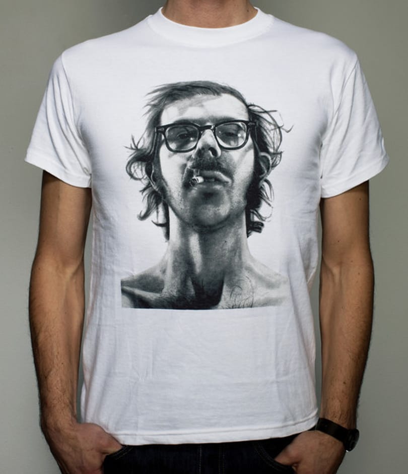 A nap pólója: Chuck Close önarckép