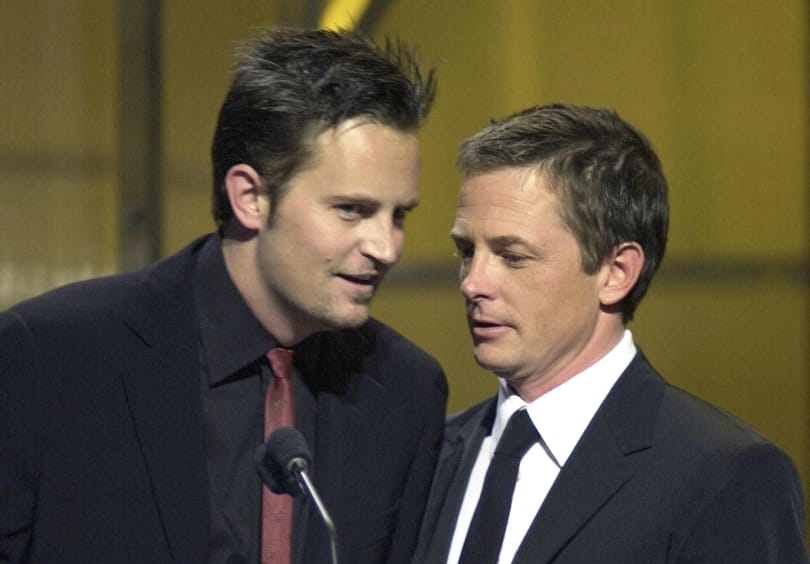 Matthew Perry nagylelkű gesztusát sosem felejti el Michael J. Fox