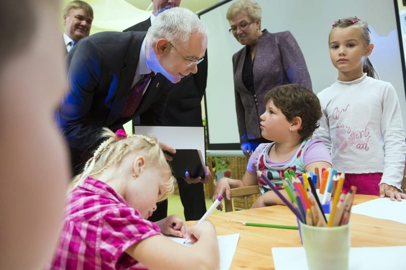 Így képzeli Balog Zoltán a mindennapi dalolást az iskolákban