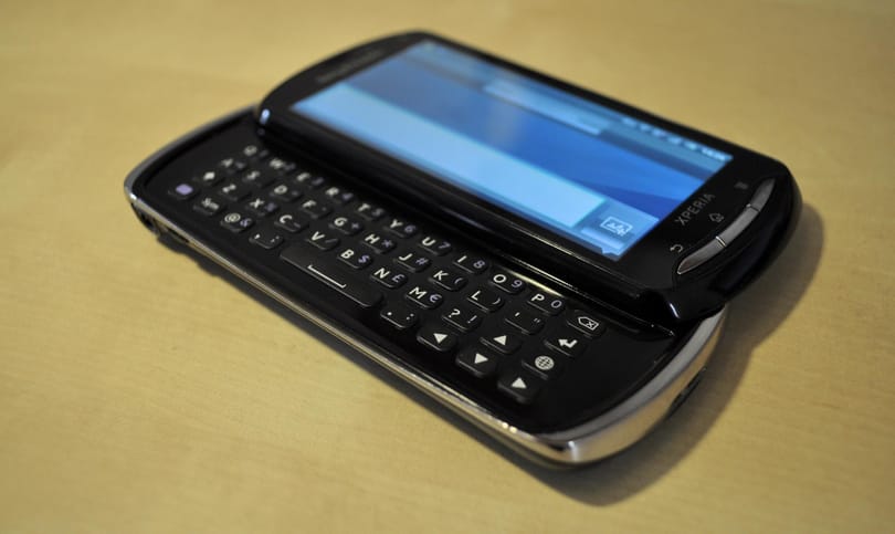 SE Xperia Pro: szórakoztató üzleti mobil