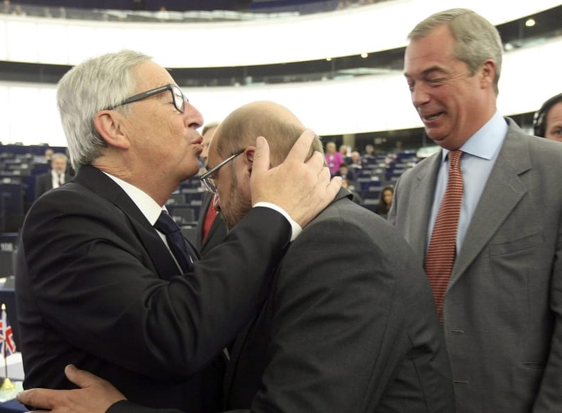 Juncker jól megmosta a Brexit-pápák fejét az EP-ben