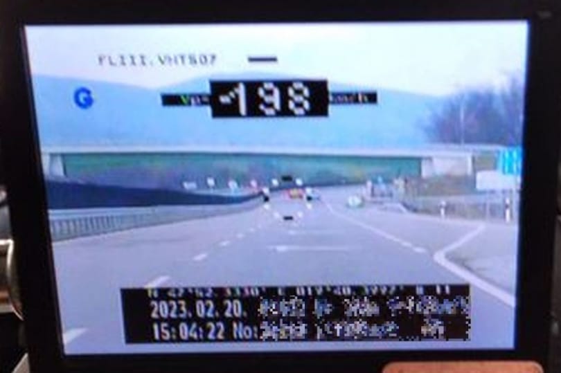 Százezres bírságot ért a kétszázas tempó Nógrádban