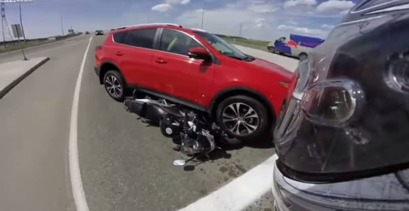 Videó: Íme, a motorosok egyik rémálma