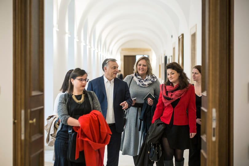 Orbán szerint Muppet show-szerűen ábrázolták Junckeréket, nem hitte, hogy ekkora balhé lesz belőle